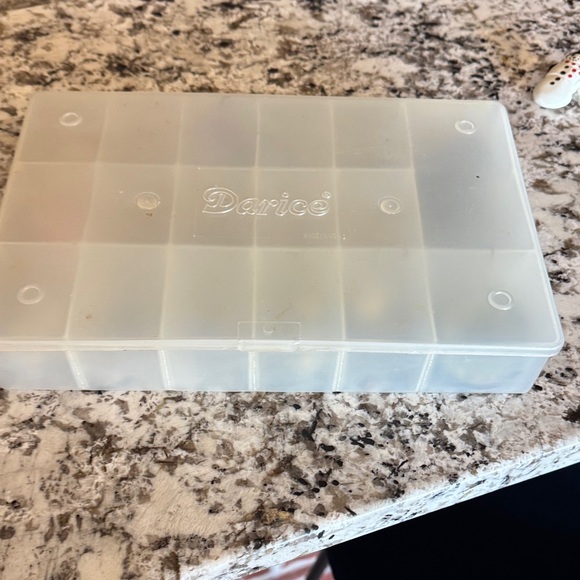 Assorted Earrings Collection - Picture 14 of 14